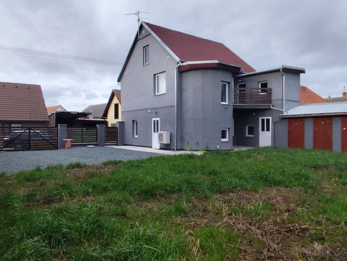 Rodinné domy, Rožďalovice, 289 34