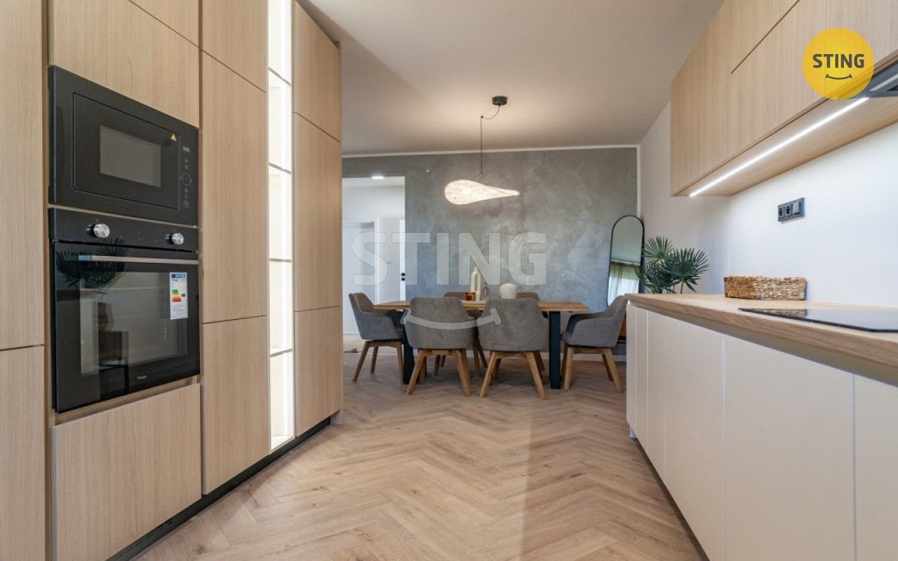 Prodej rodinný dům - Petrovice u Karviné, 242 m²