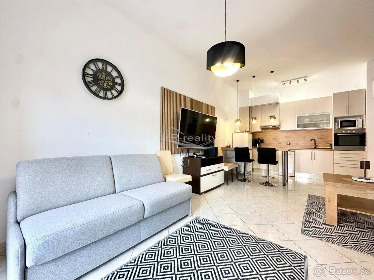 Prodej byt - 987 66, Zahraničí