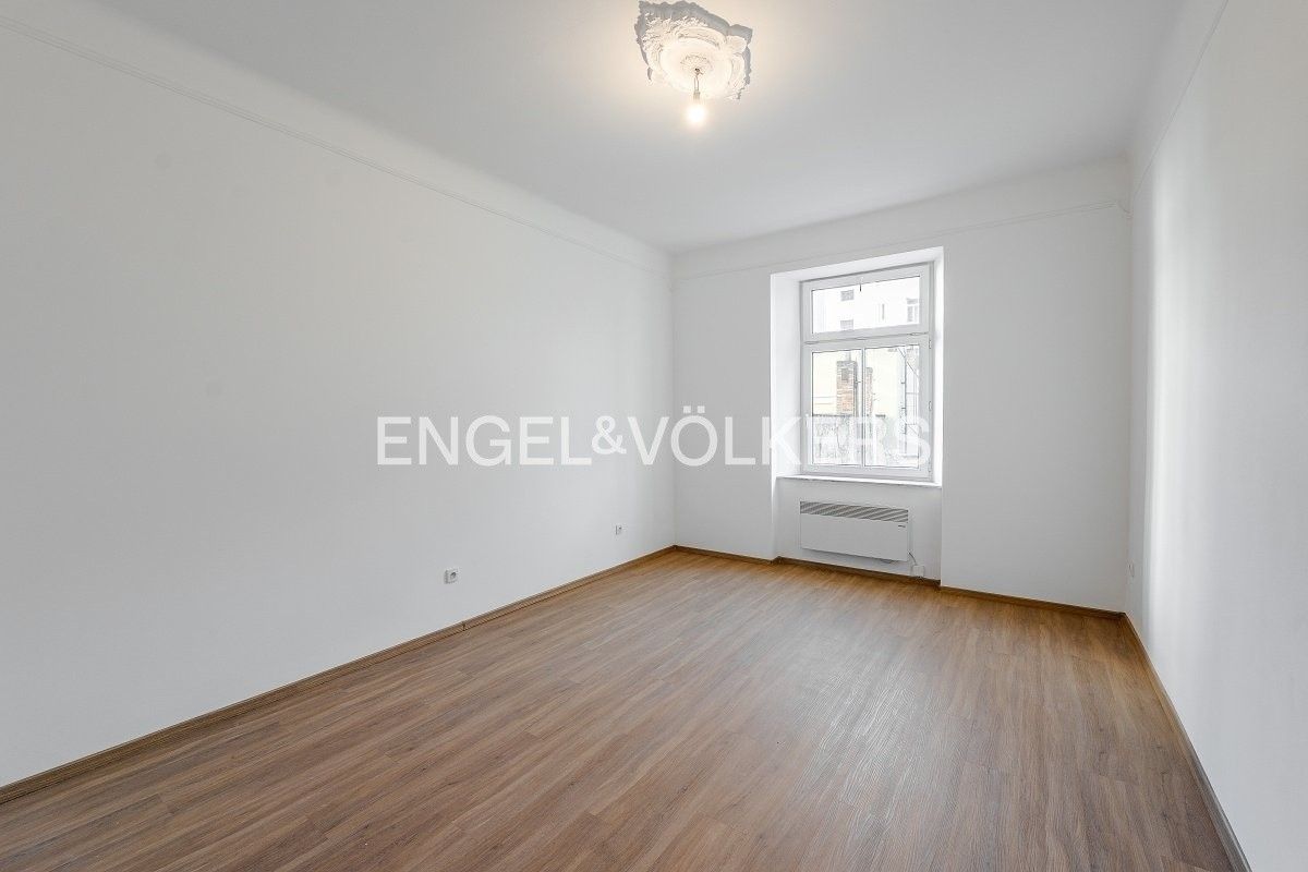 Prodej byt 2+kk - Brožíkova, Praha, 38 m²