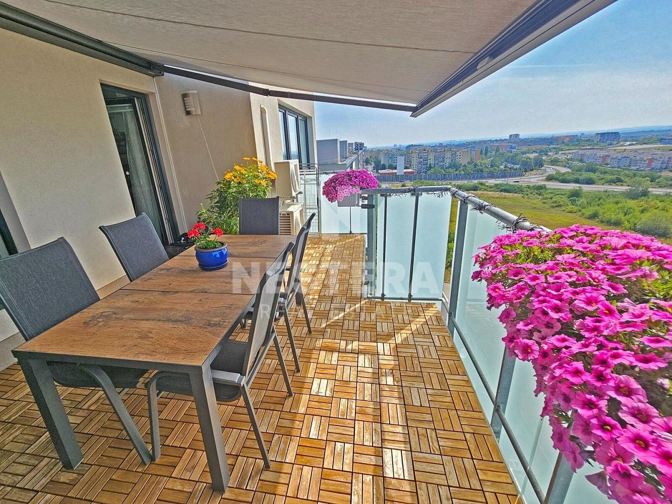 Pronájem byt 4+kk - náměstí Junkových, Praha 5 - Stodůlky, 122 m² - 5