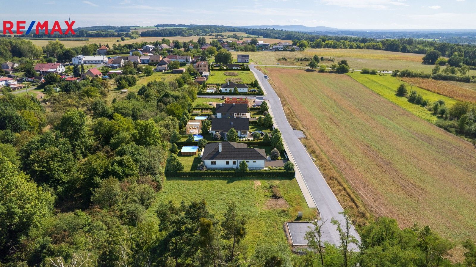 Prodej pozemek pro bydlení - Týnec nad Labem, 911 m²