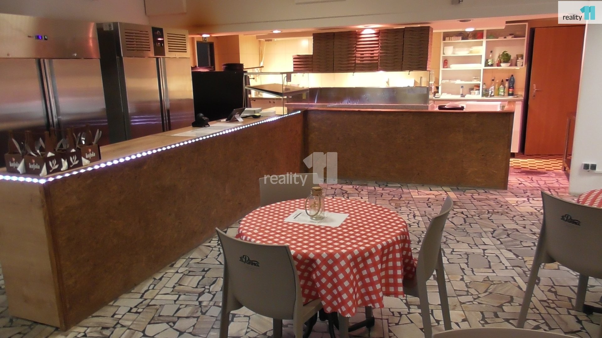 Restaurace, Sokolovská, Ostrava, 107 m² - 1