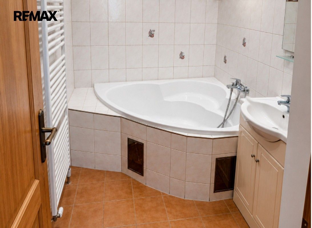 Rodinný dům · 280 m² · Nový Knín, okres Příbram, Středočeský kraj - 4