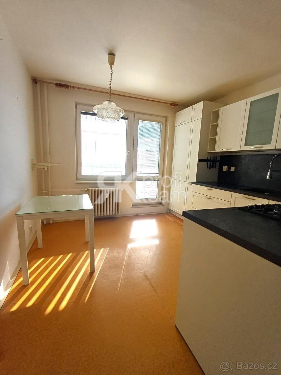 Byty, Ostrava, 700 30