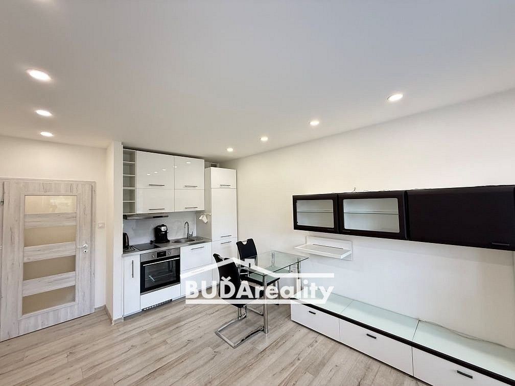 Byt 1+kk · 27 m² · Zlín, Zlínský kraj - 3