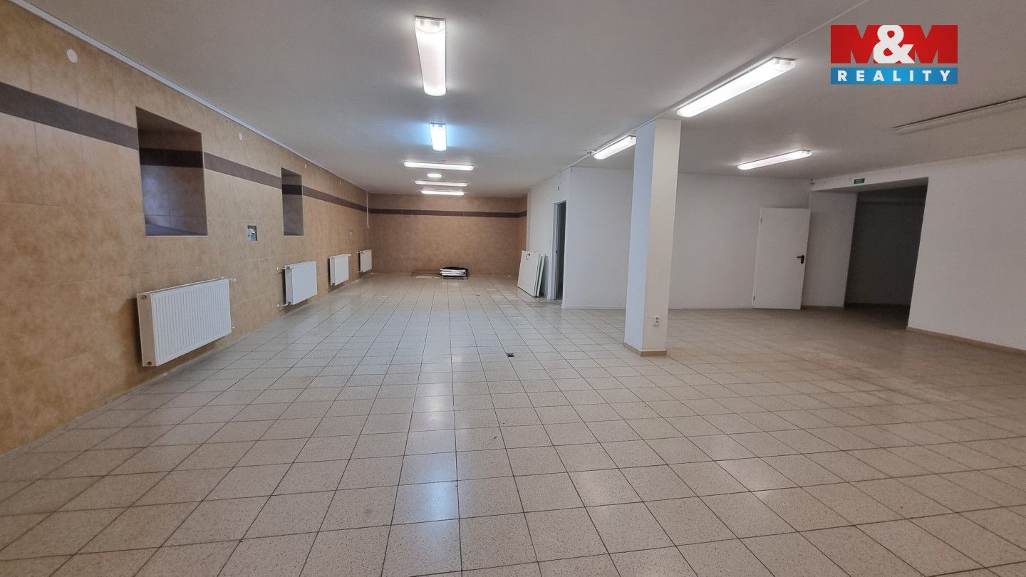 Pronájem obchodní prostory - Ostravská, Český Těšín, 230 m²