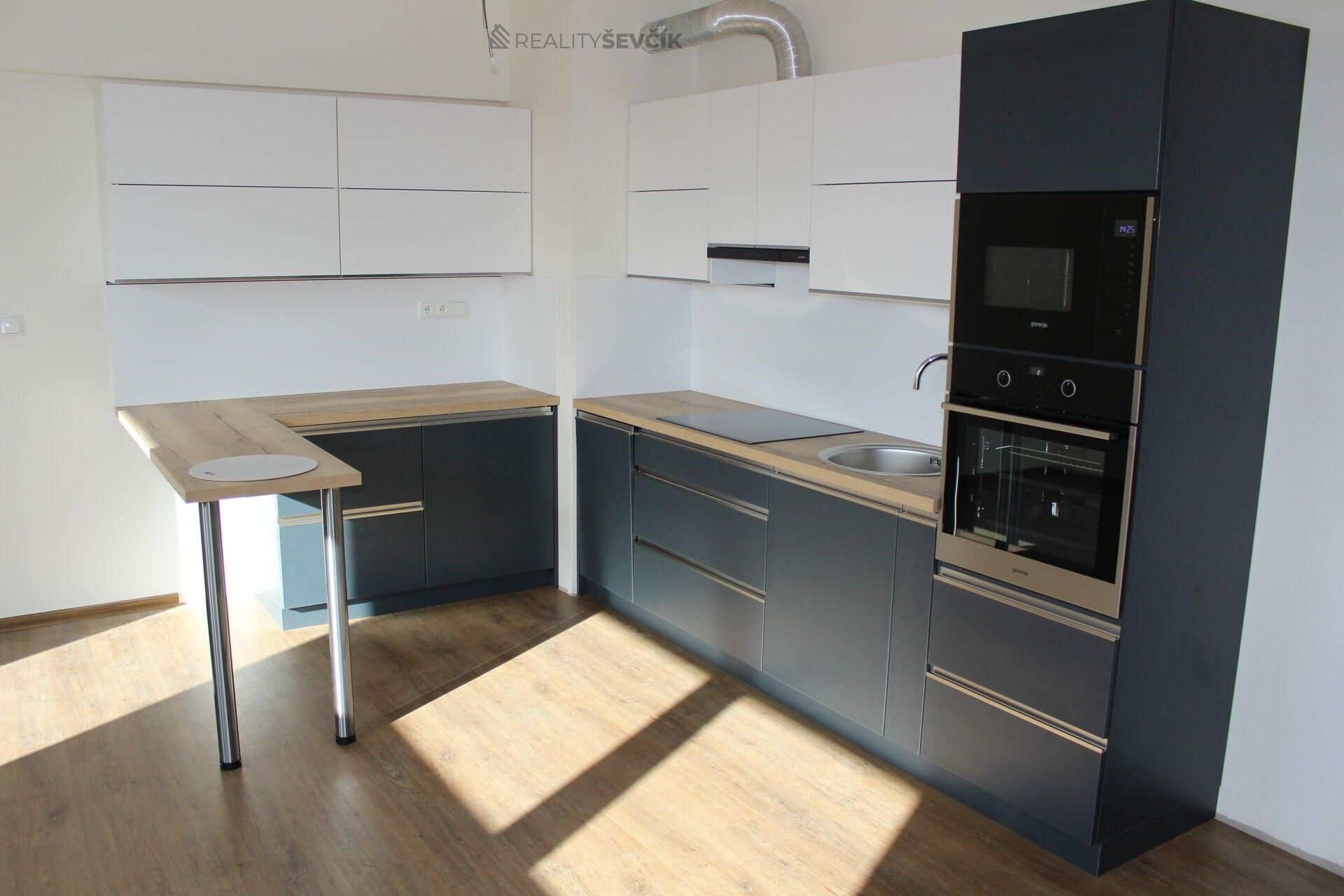 2+kk, Plukovníka Malého, České Budějovice, 51 m²