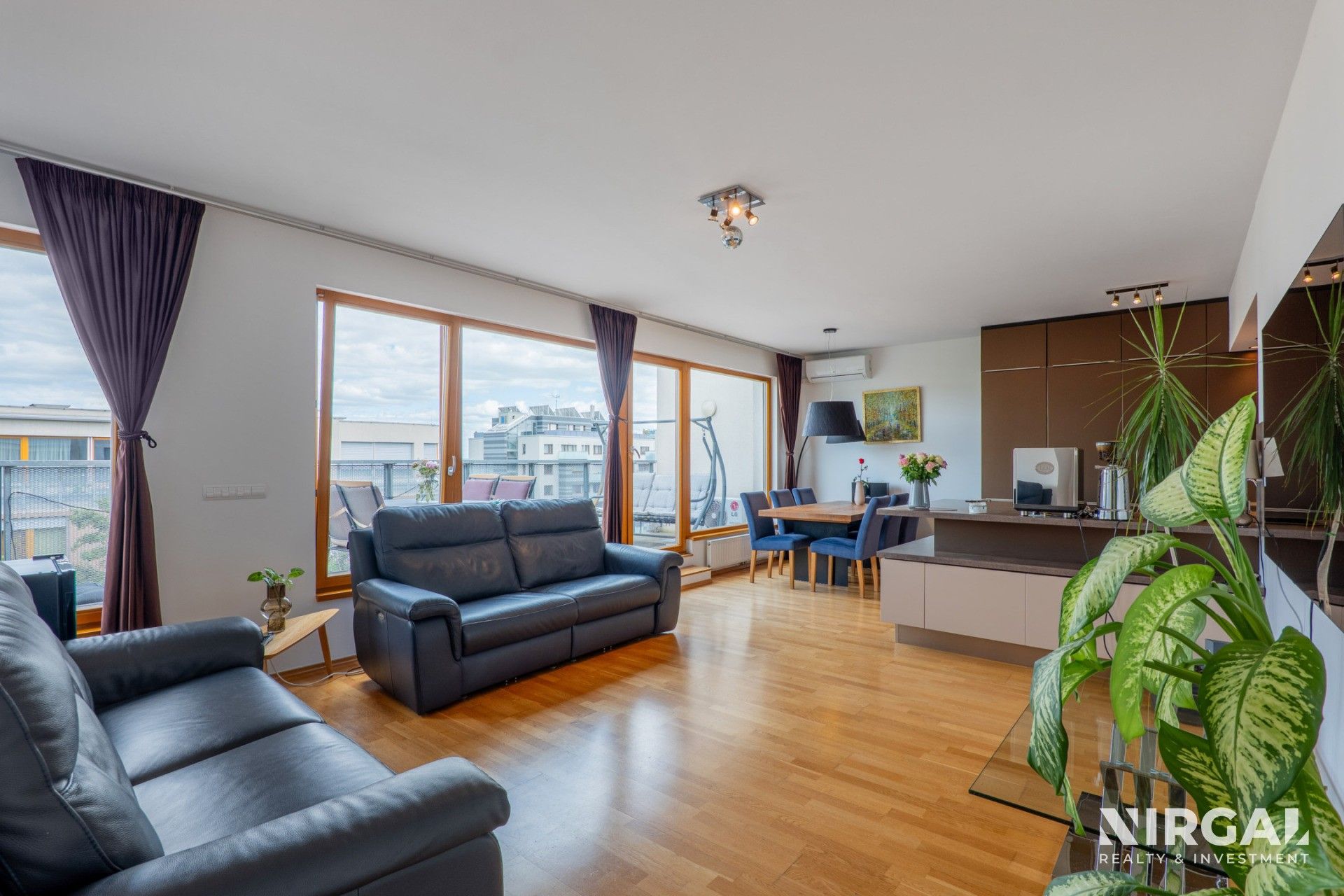5+kk, Brzorádových, Praha, 141 m² - 1