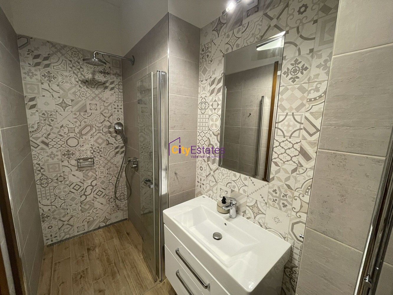 Byt 1+kk · 52 m² · Praha - Vinohrady, okres Praha 2, Hlavní město Praha - 3