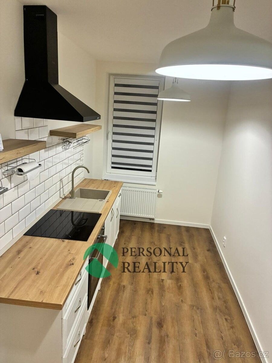 Pronájem byt - Praha, 130 00