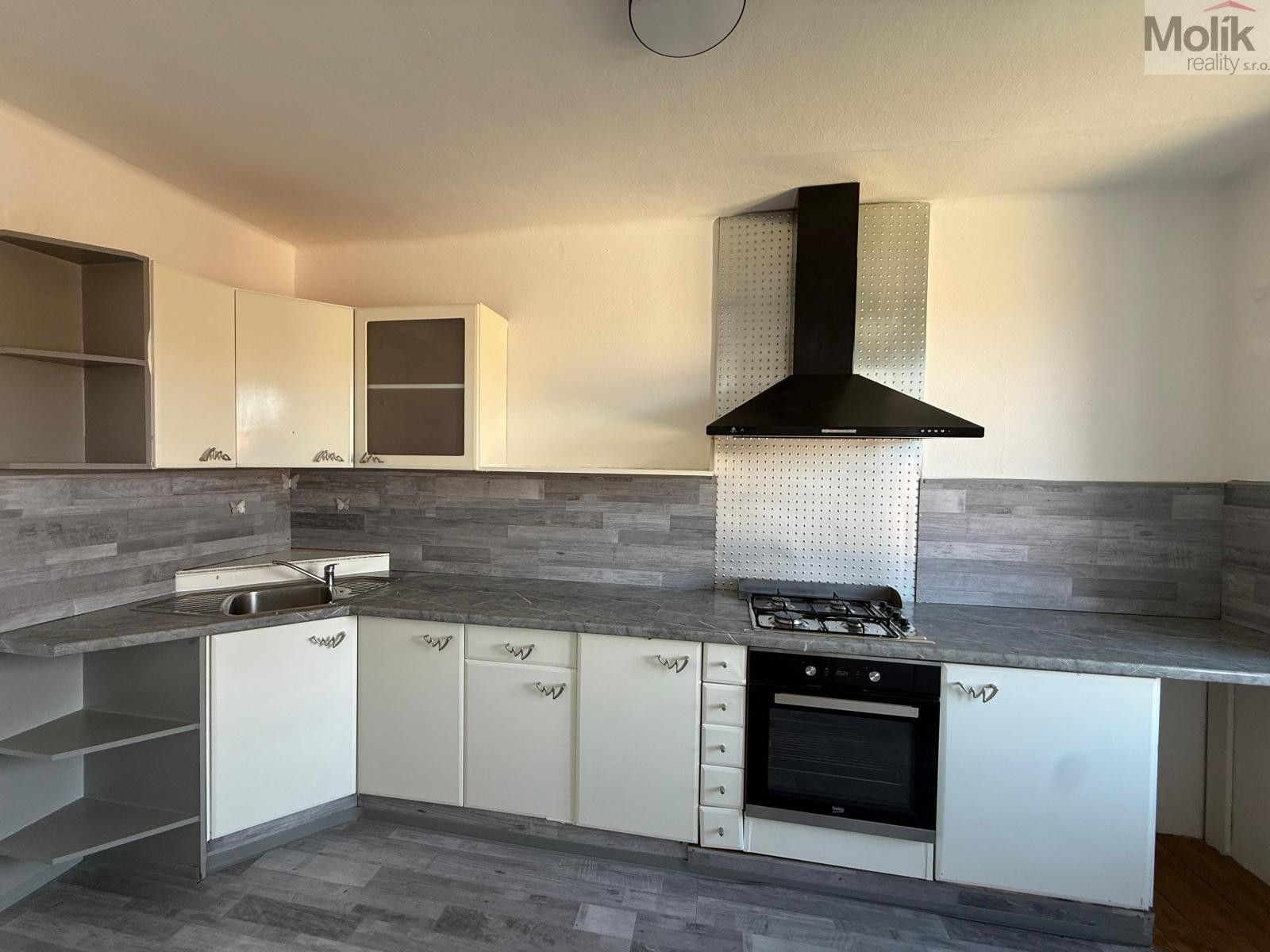 3+1, tř. Budovatelů, Most, 74 m²
