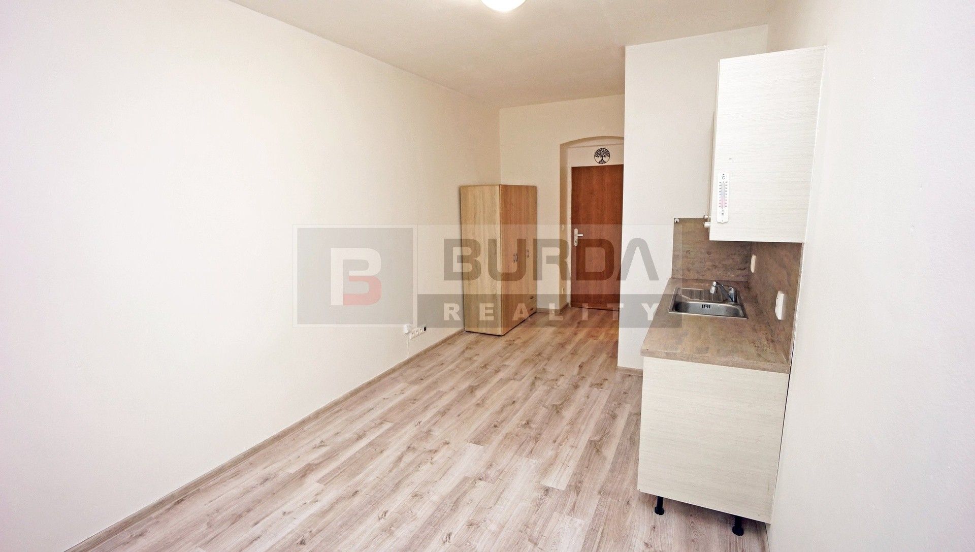 Pronájem byt 1+kk - Neratovice, 19 m²