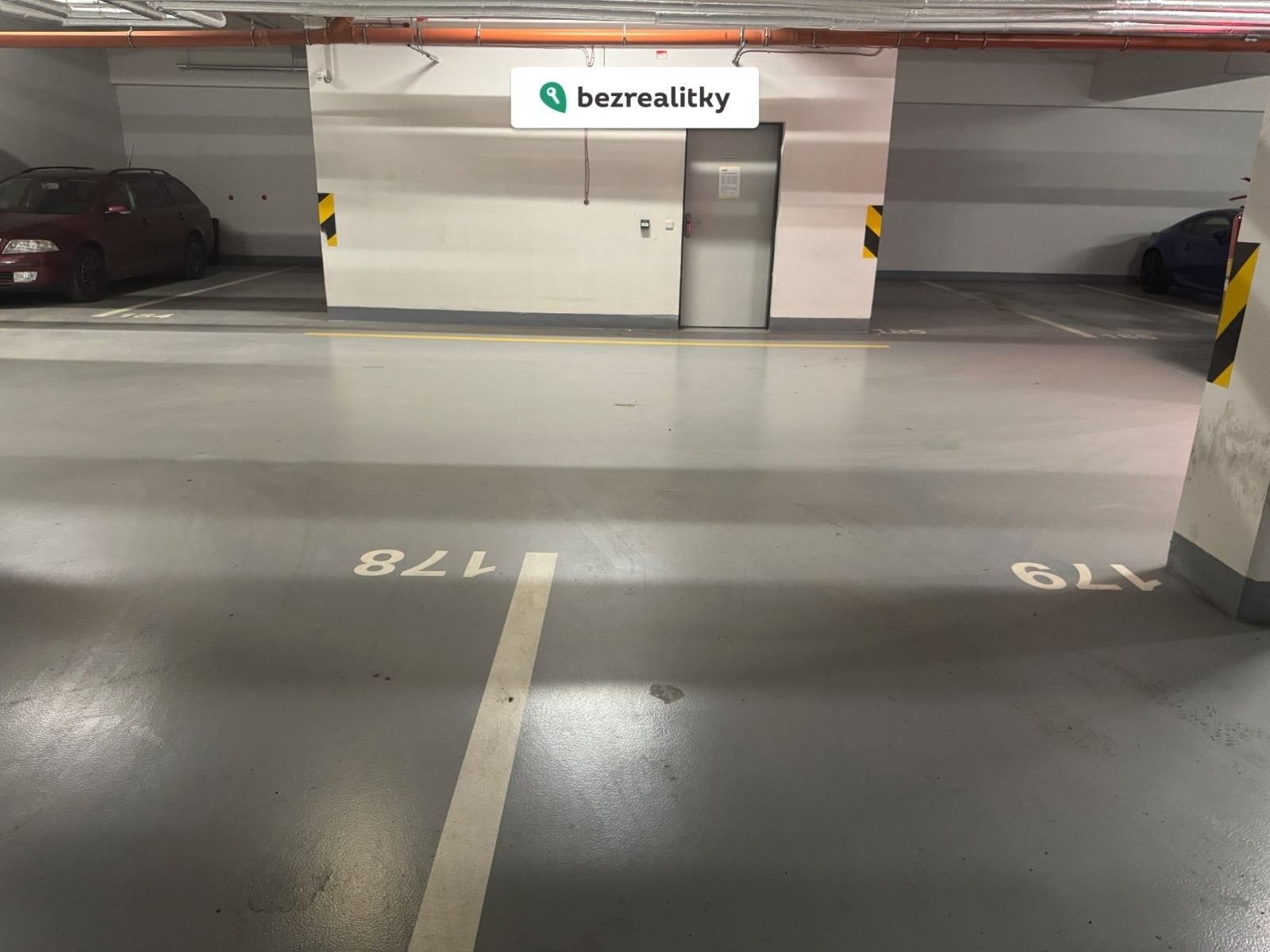 Prodej garáž - Březenská, Praha, 31 m²