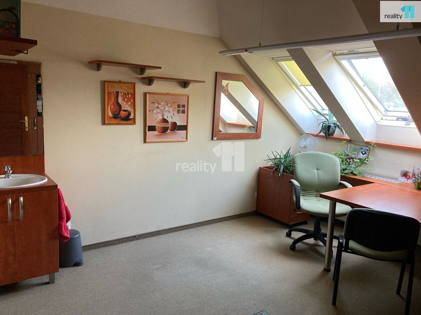 Obchodní prostory, Chebská, Karlovy Vary, 17 m² - 1