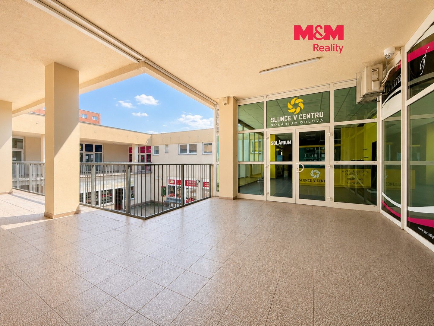 Obchodní prostory, Masarykova třída, Orlová, 222 m² - 1