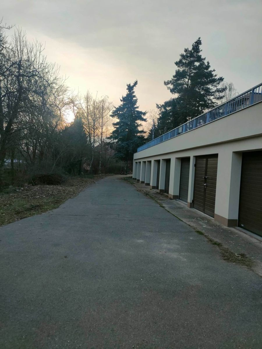 Garáž · 18 m² · Pod Vrstevnicí, Praha - Krč - 3