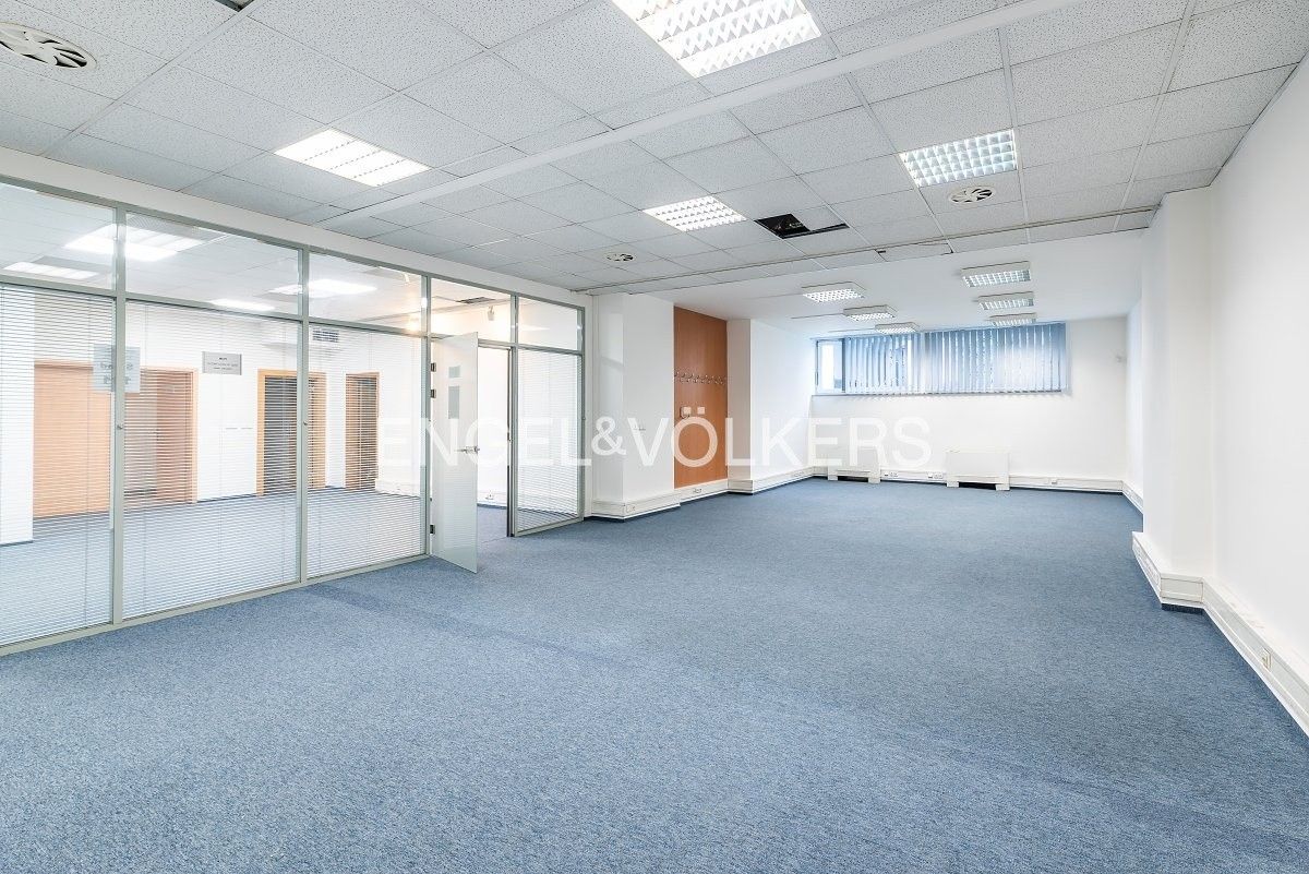 Komerční nemovitost · 554 m² · Na žertvách 2196, Praha Libeň - 3