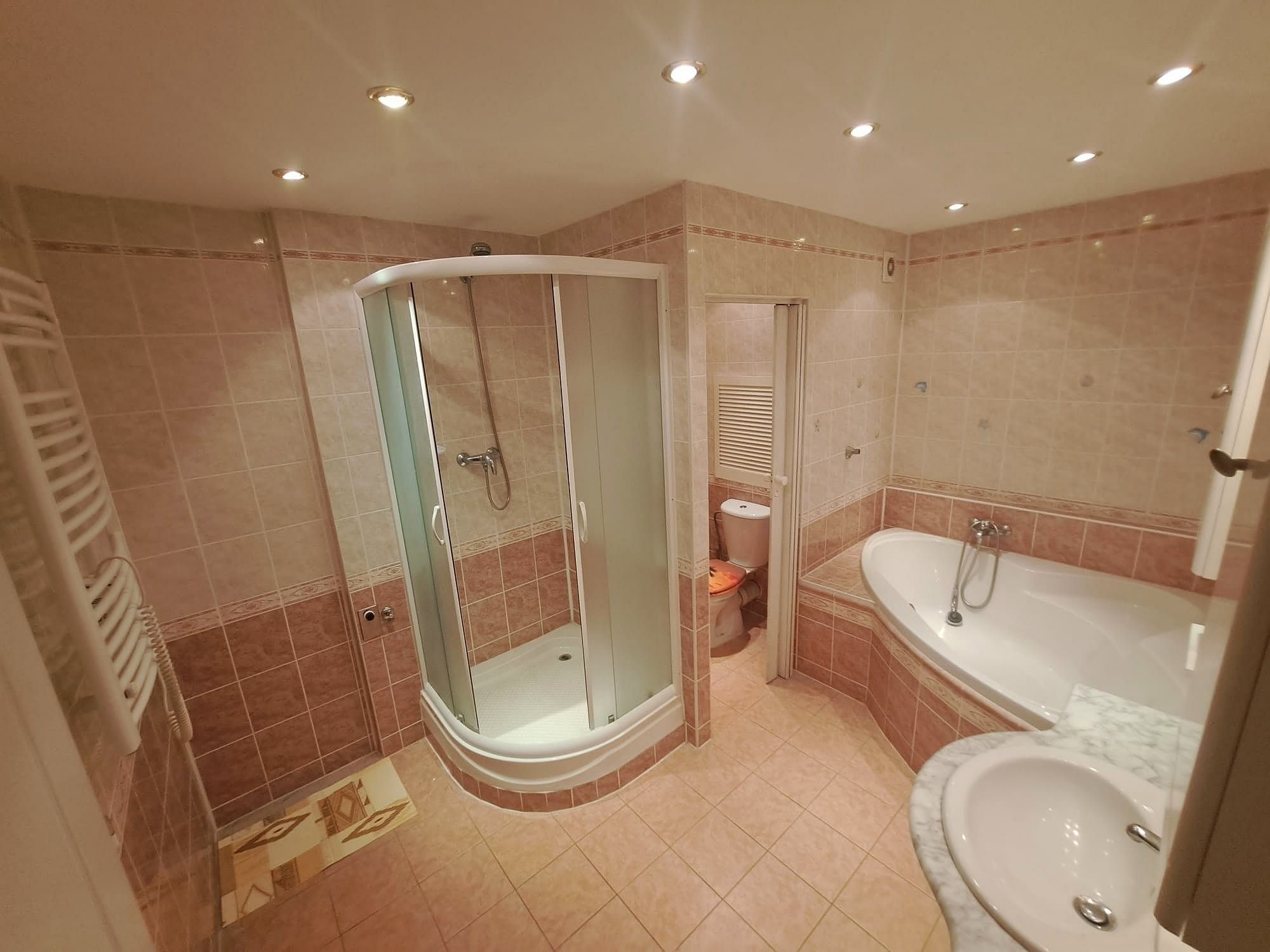 Byt 3+1 · 92 m² · Babákova, Praha - 4