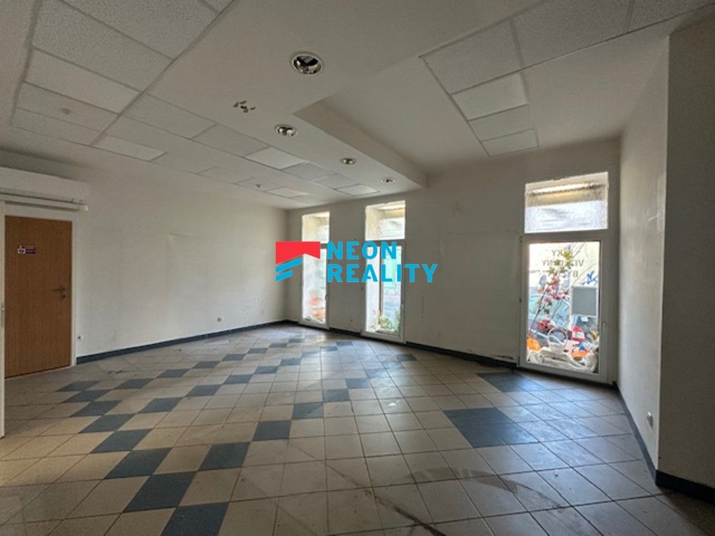 Pronájem komerční - Slavníkovců, Ostrava, 143 m²