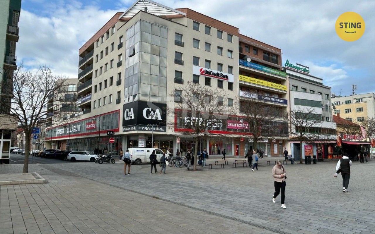 Kanceláře, třída Míru, Pardubice, 46 m²
