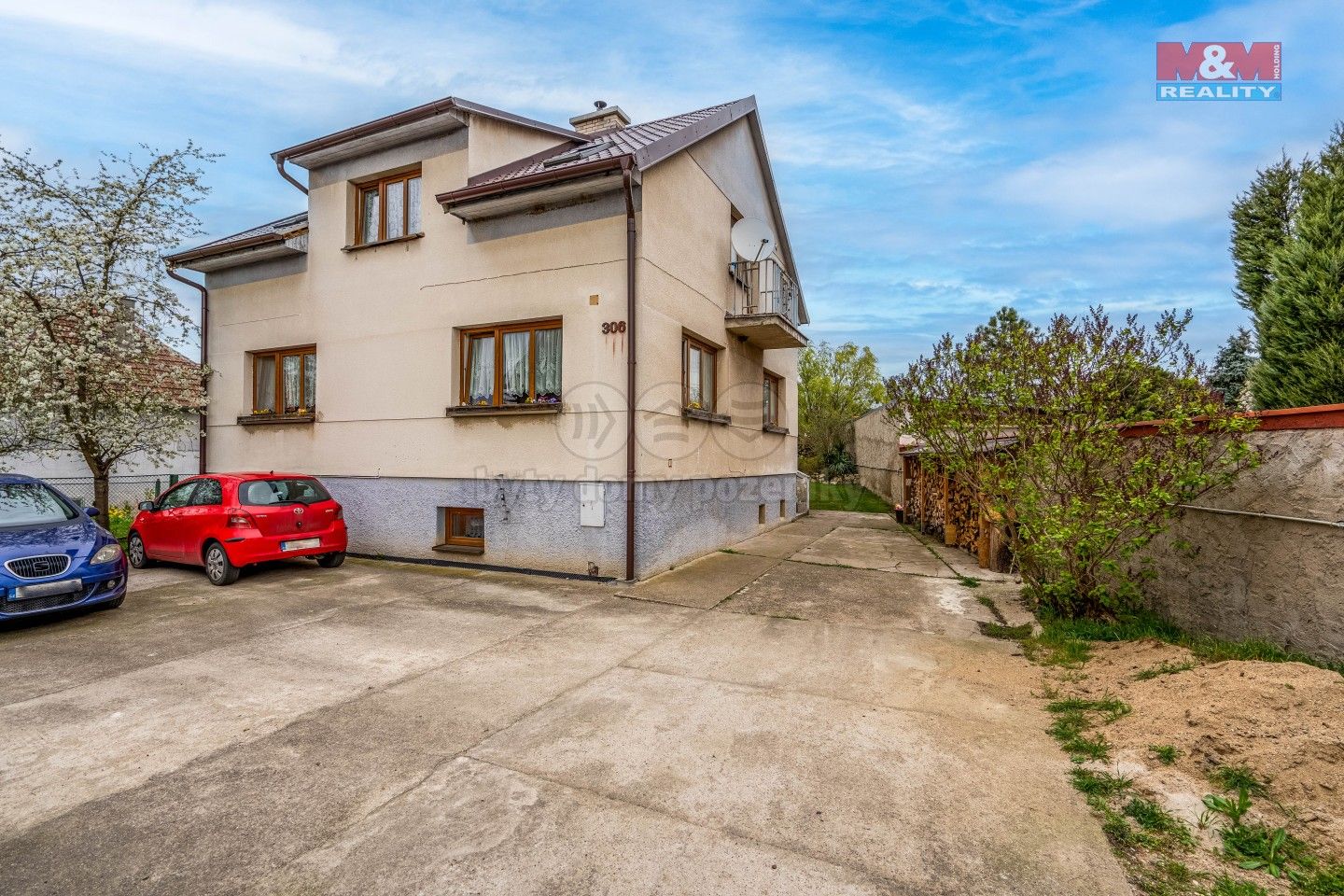 Rodinné domy, B. Němcové, Lenešice, 180 m²