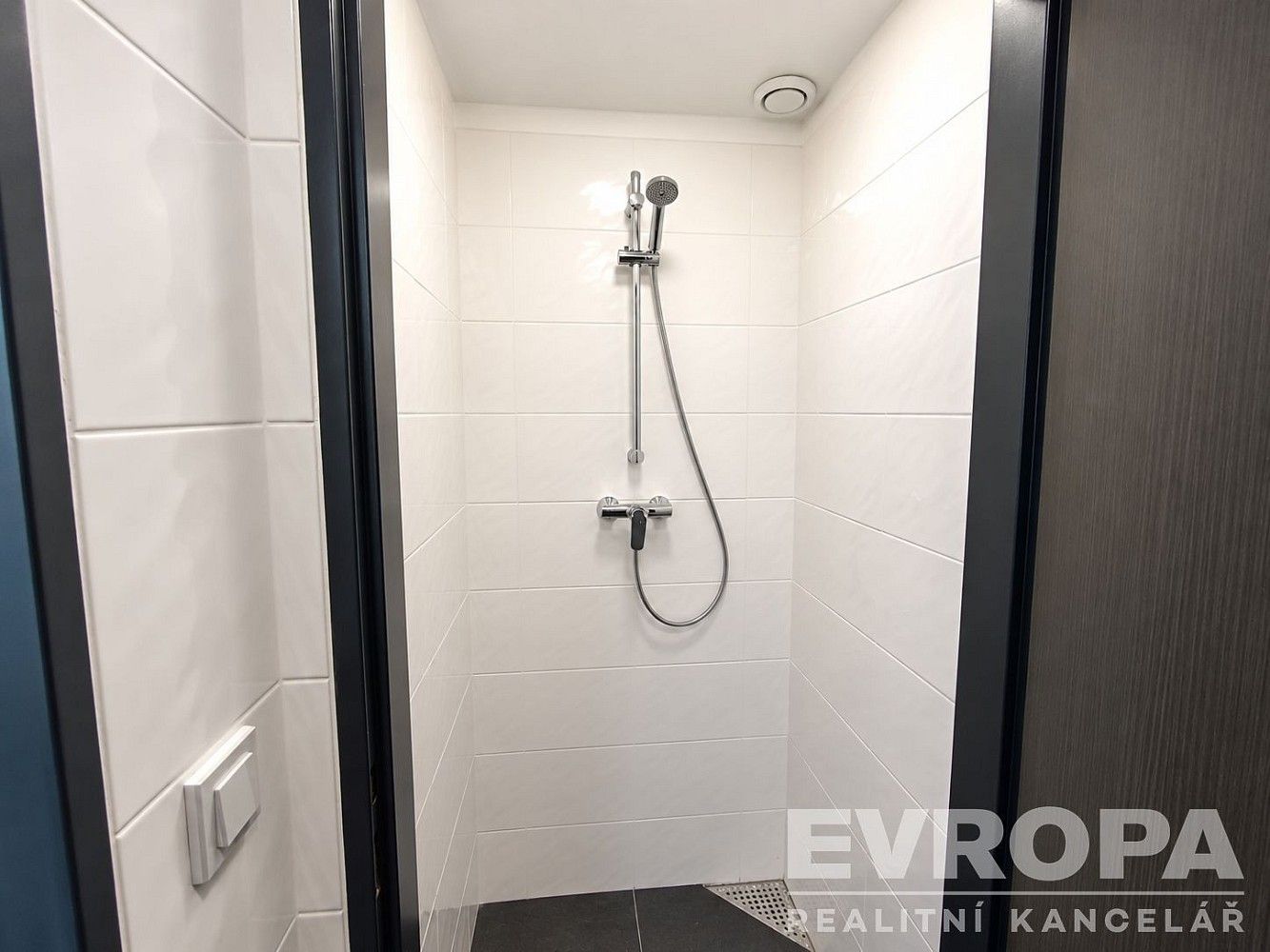 Pronájem výrobní prostory - Nová Paka, okres Jičín, Královéhradecký kraj, 200 m² - 5