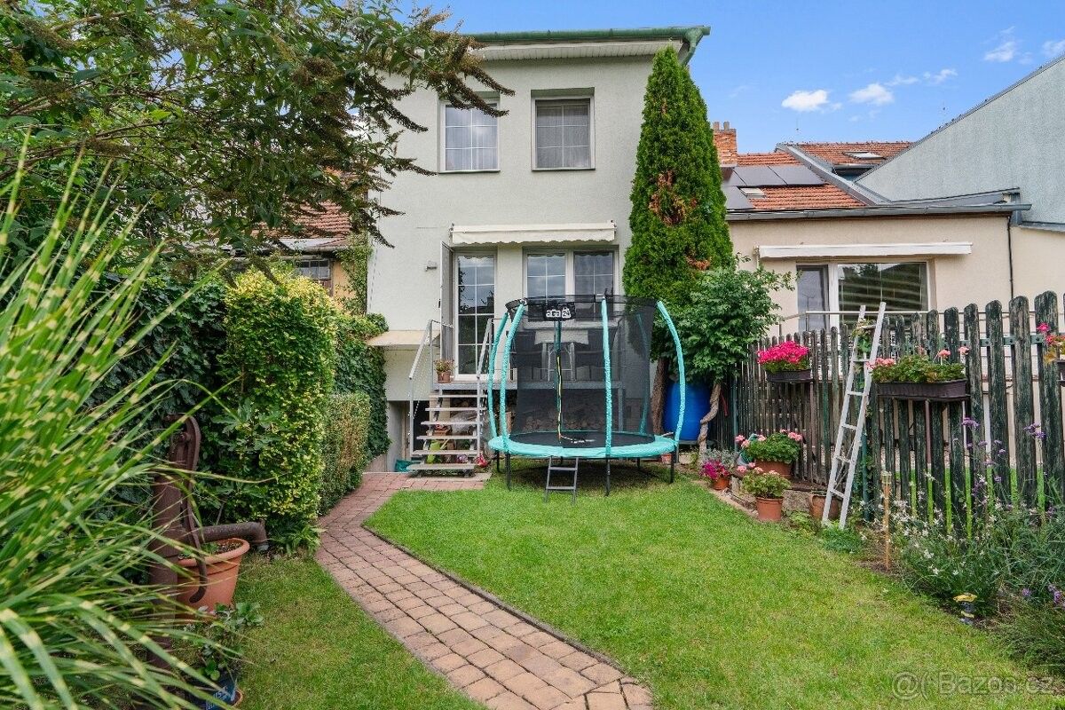 Prodej rodinný dům - Hodonín, 695 01