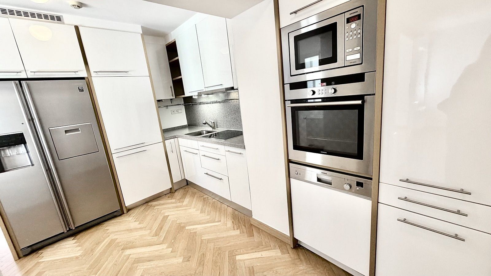 4+kk, Jánská, Praha 1 - Malá Strana, 100 m² - 1