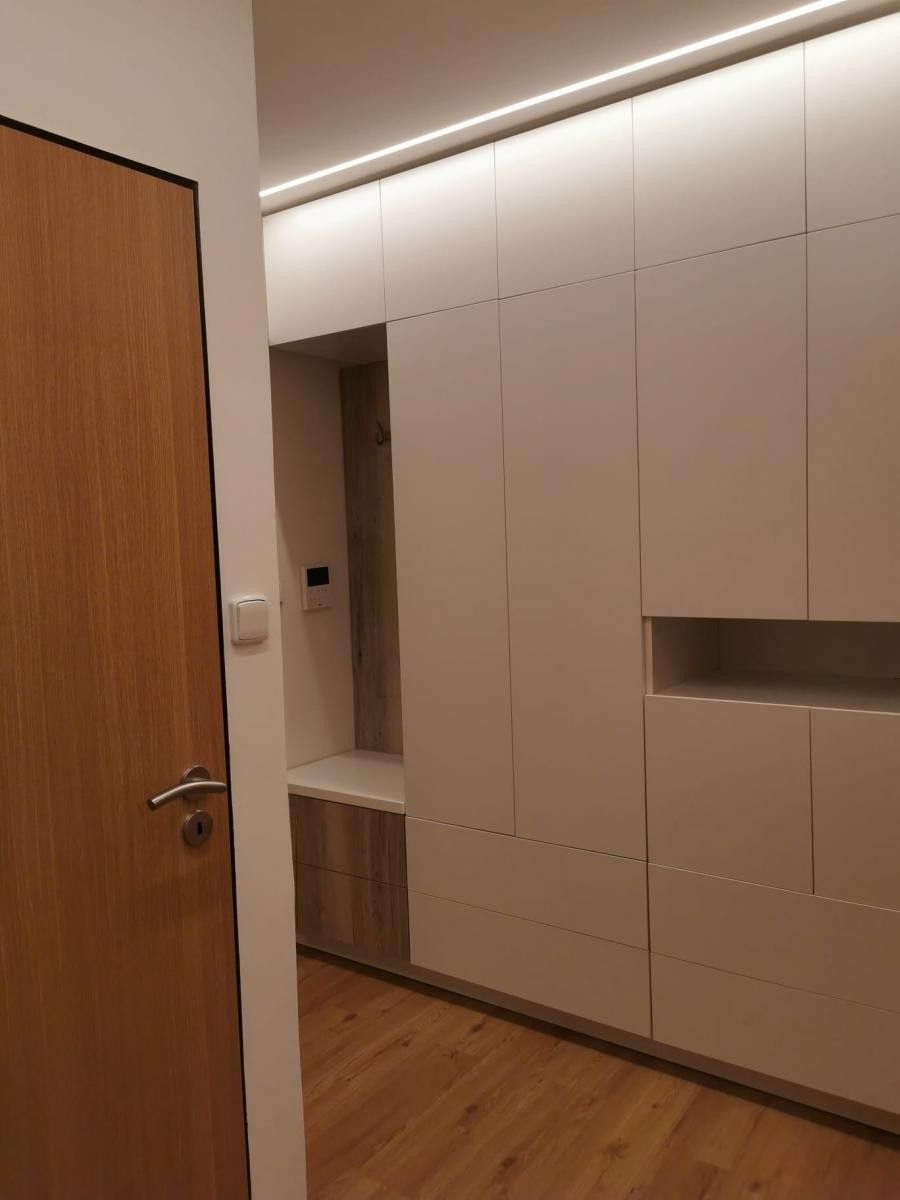 Pronájem byt 2+kk - Dukelská třída, Hradec Králové, 54 m²