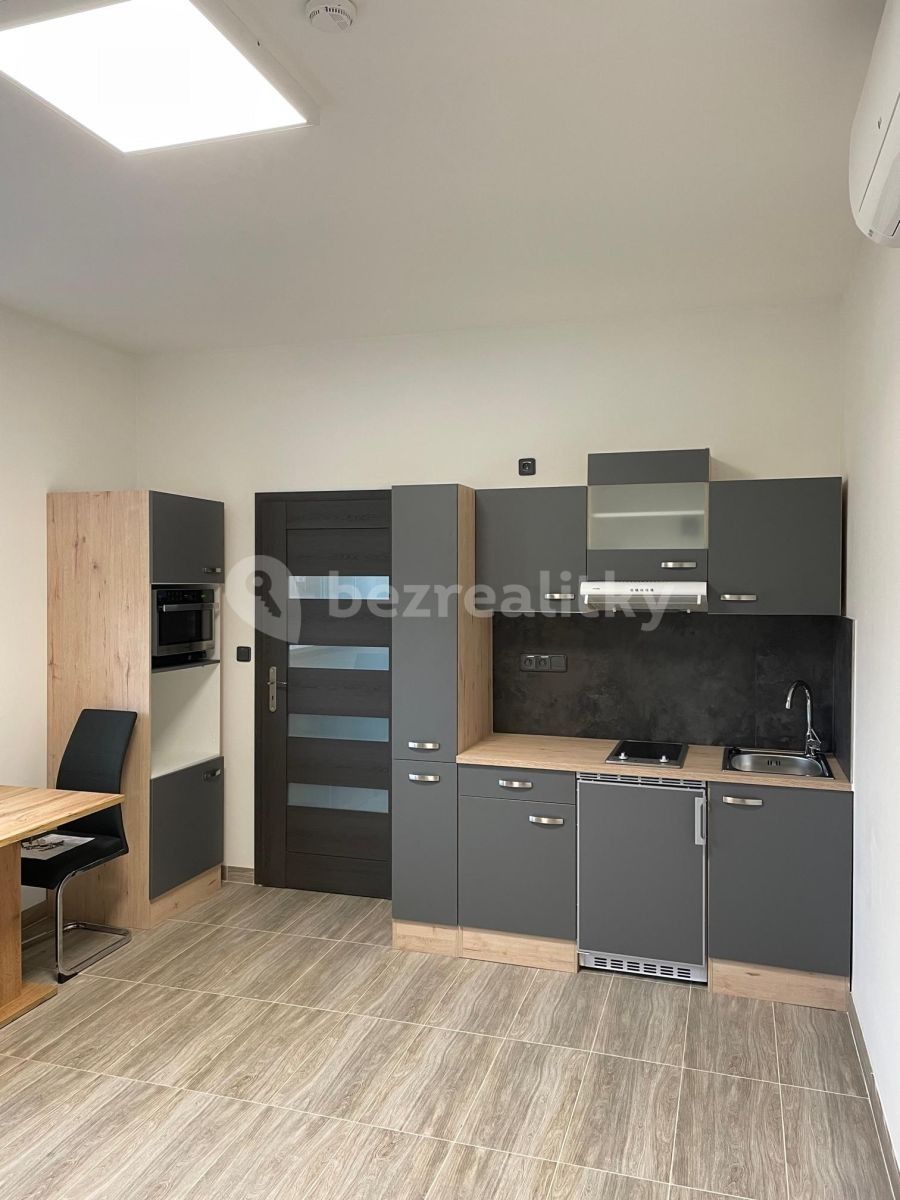 1+kk, Podleská, Praha - Uhříněves, 25 m² - 2