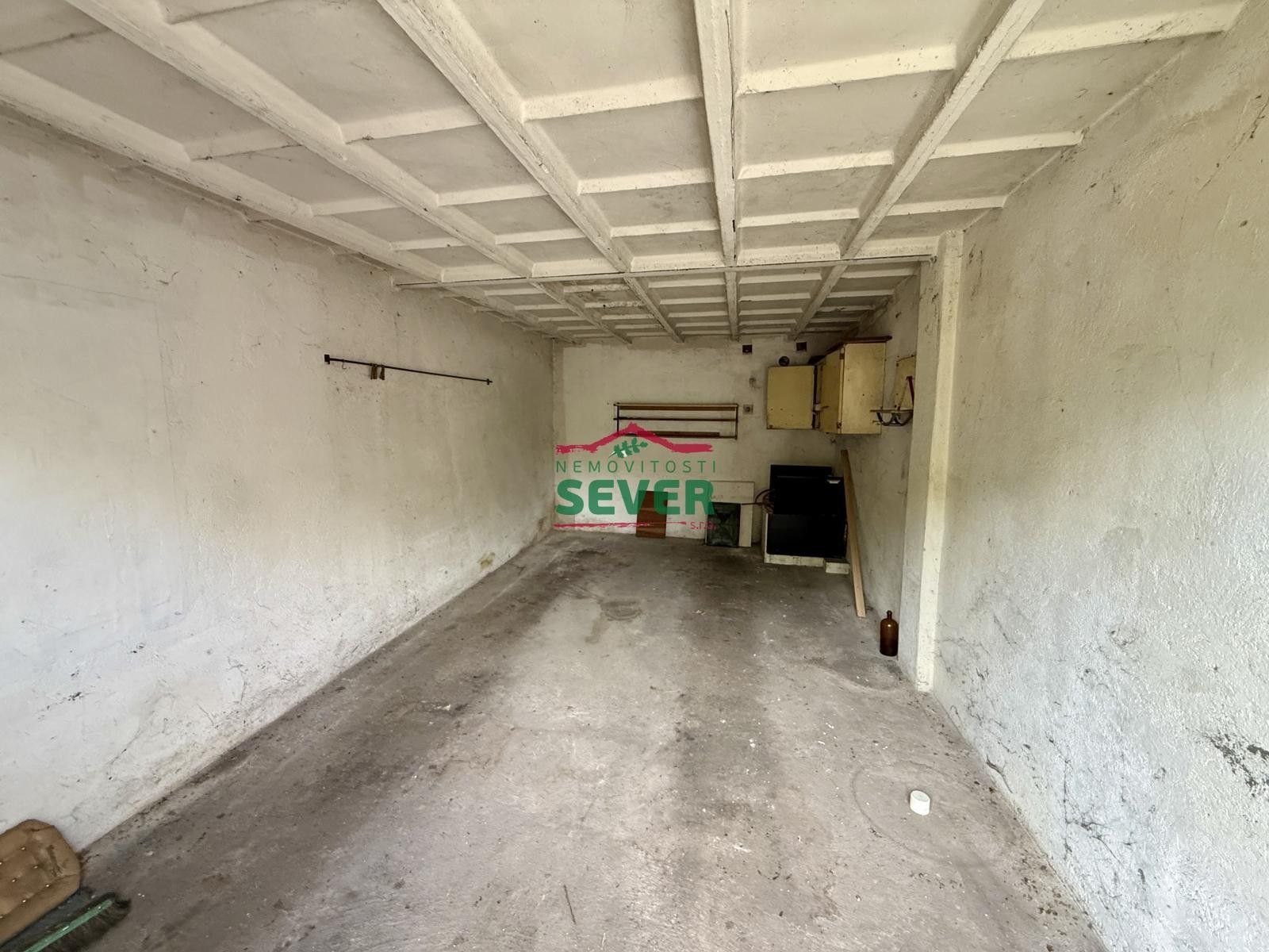 Garáže, Mostecké Předměstí, Bílina, 23 m² - 2