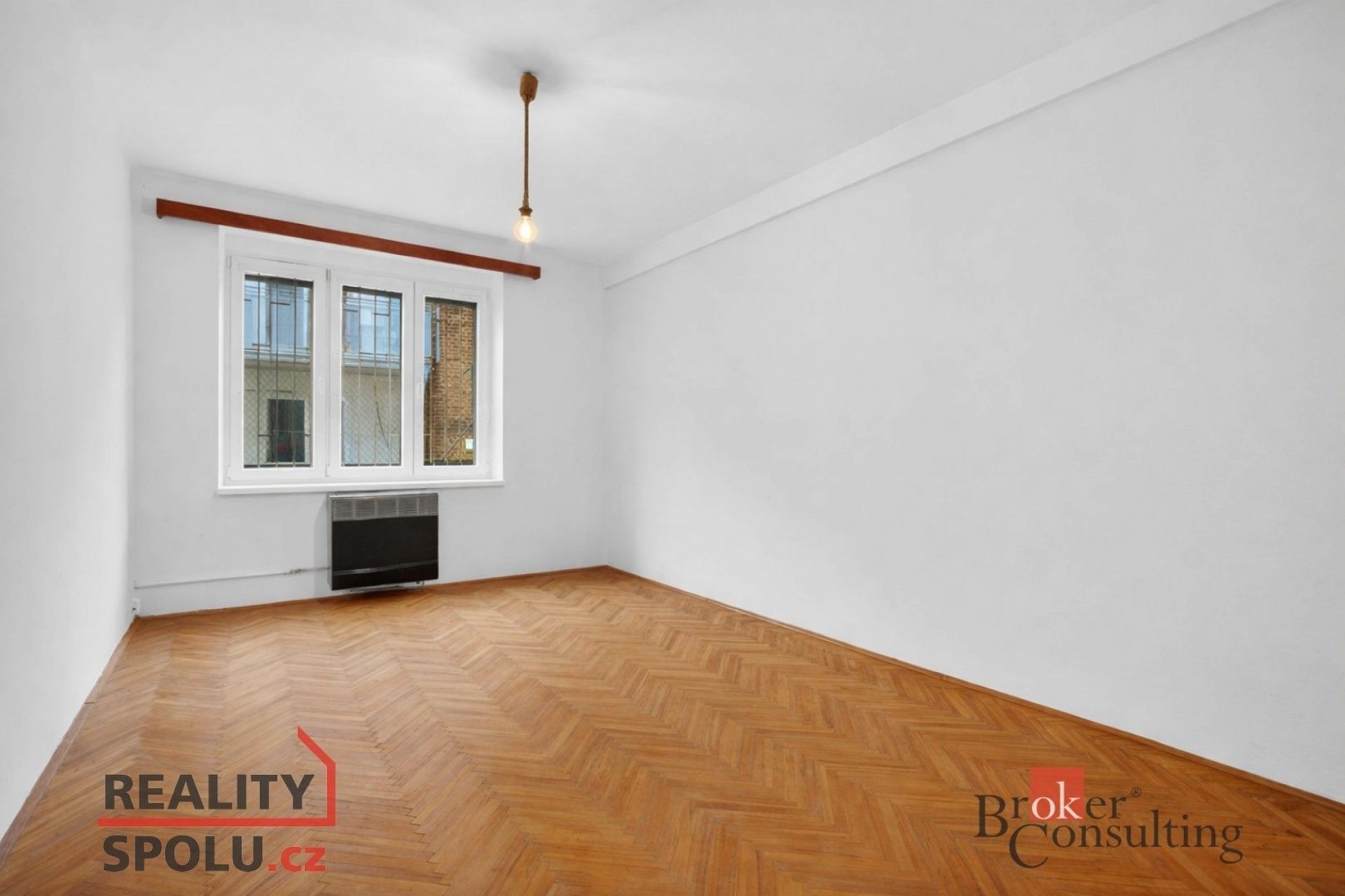 2+kk, Strančická, Praha, 37 m²