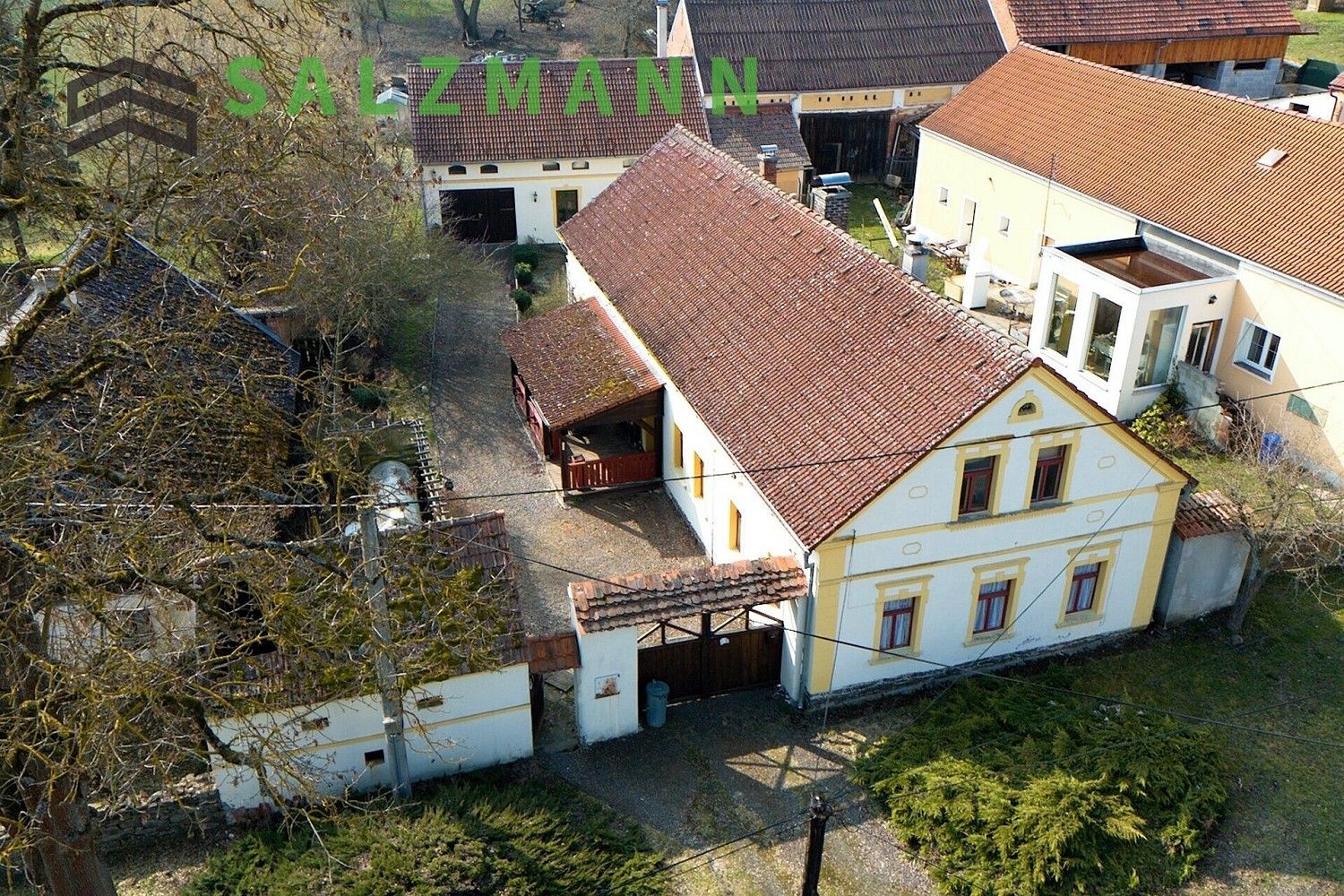 Rodinné domy, Hostouň - Sychrov, okres Domažlice, 220 m² - 2