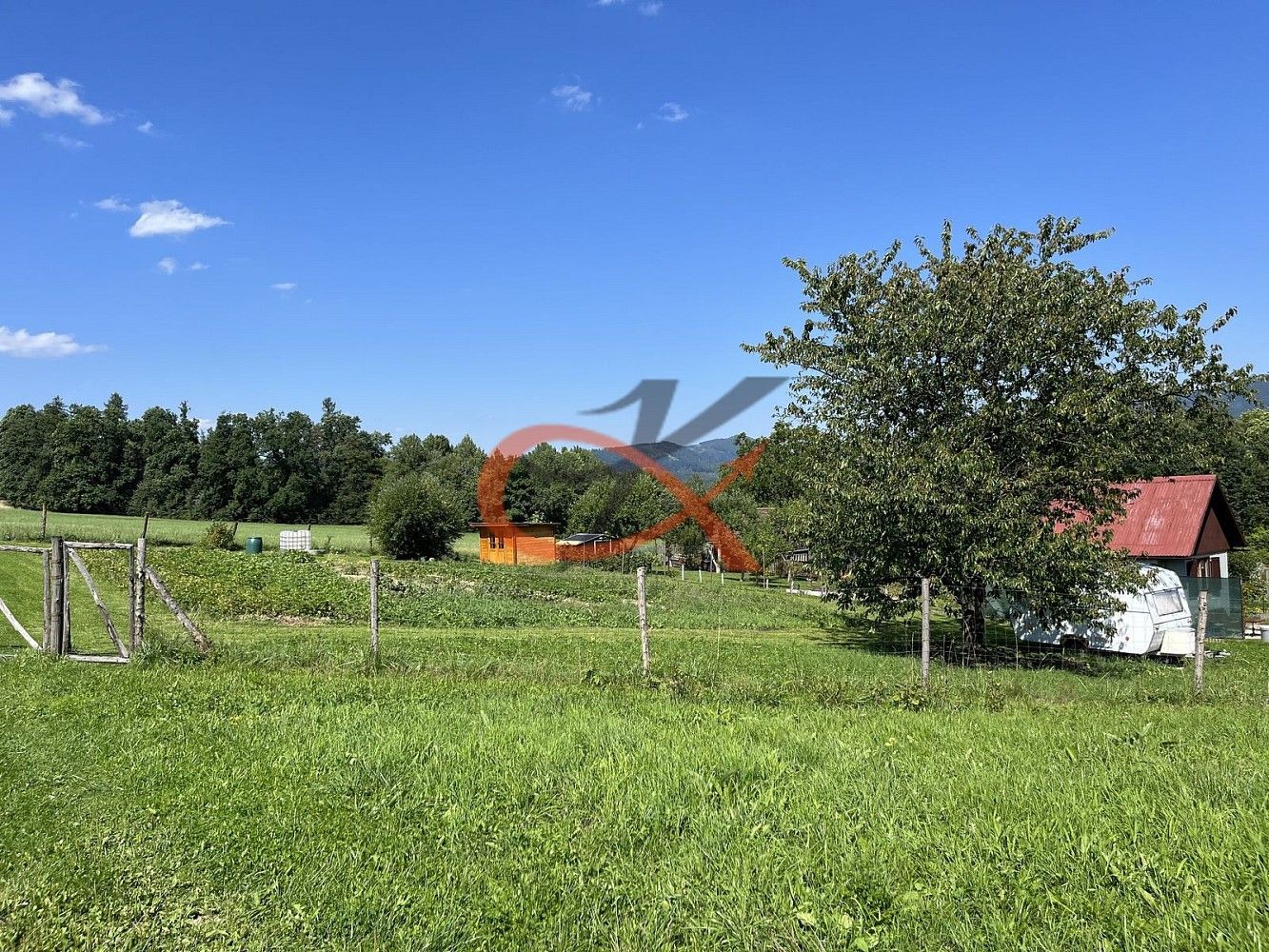 Pozemek, 651 m²