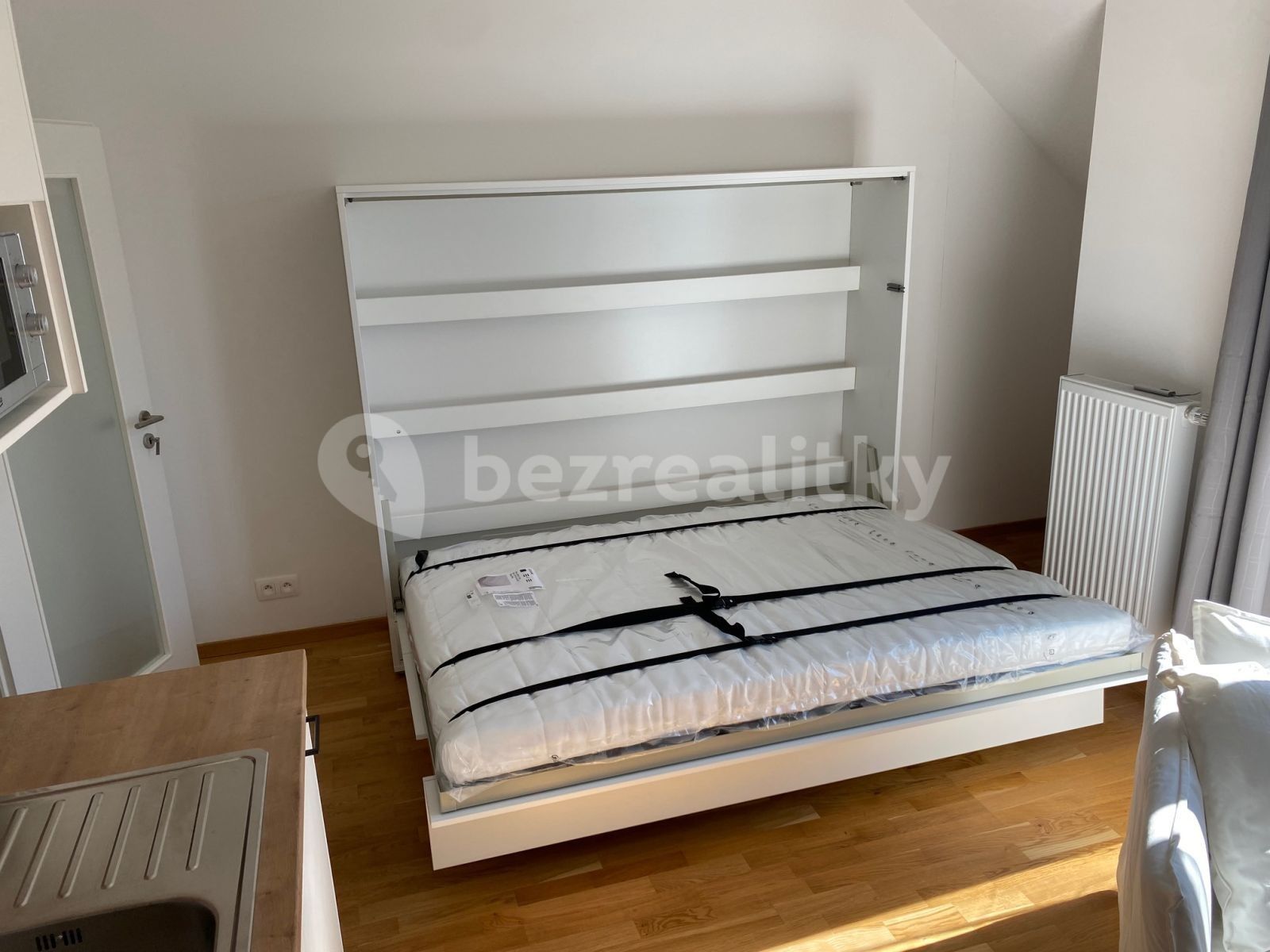 Pronájem byt 1+kk - Na Farkáně Ⅰ, Praha - Radlice, 28 m² - 5