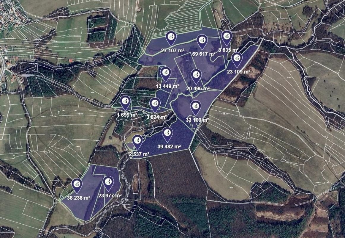 Louky, Luhačovice, 1 903 m²