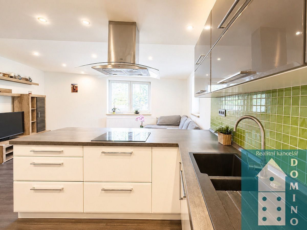 Prodej rodinný dům - Halenkovice, okres Zlín, 241 m² - 5