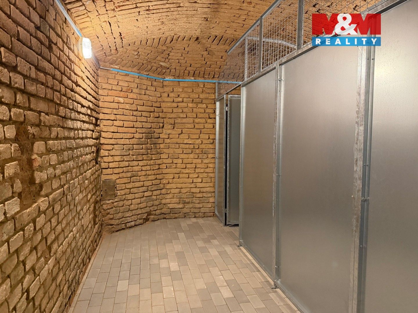 Sklady, Letenské náměstí, Praha, 6 m² - 2