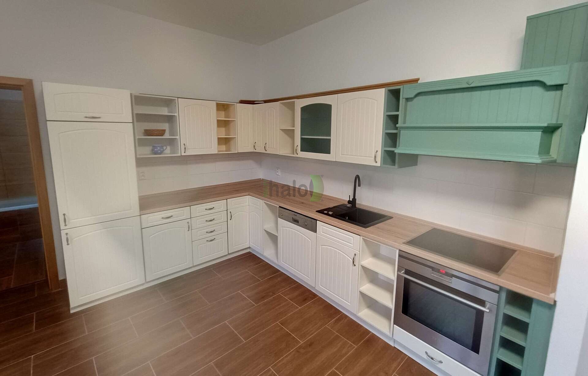 3+kk, Mírové Náměstí , Netolice, 65 m² - 1