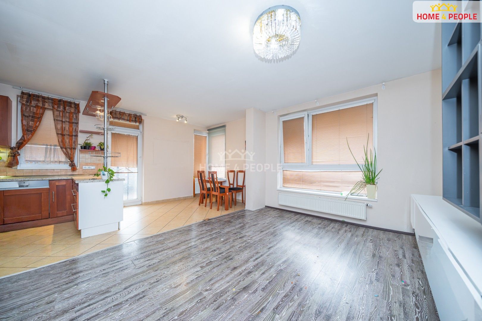 3+kk, Pod Harfou, Praha, 80 m²