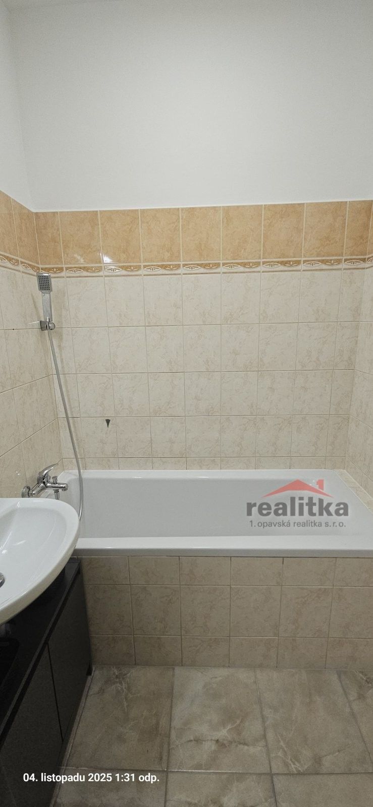 Pronájem byt 1+1 - U Střelnice, Opava, 36 m² - 2