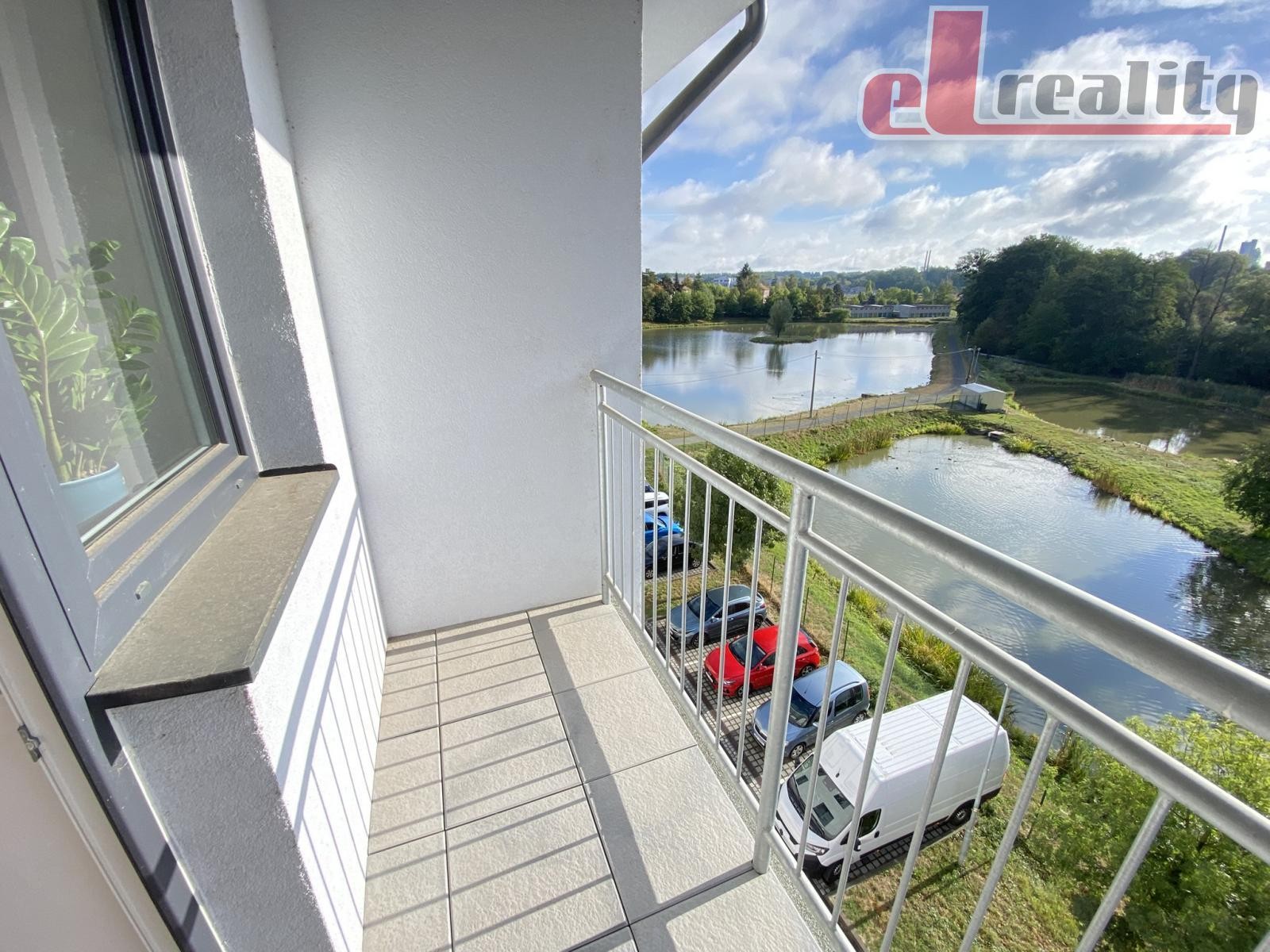 Pronájem byt 1+kk - Jiřího z Poděbrad,Hranice I-Město, 29 m² - 5