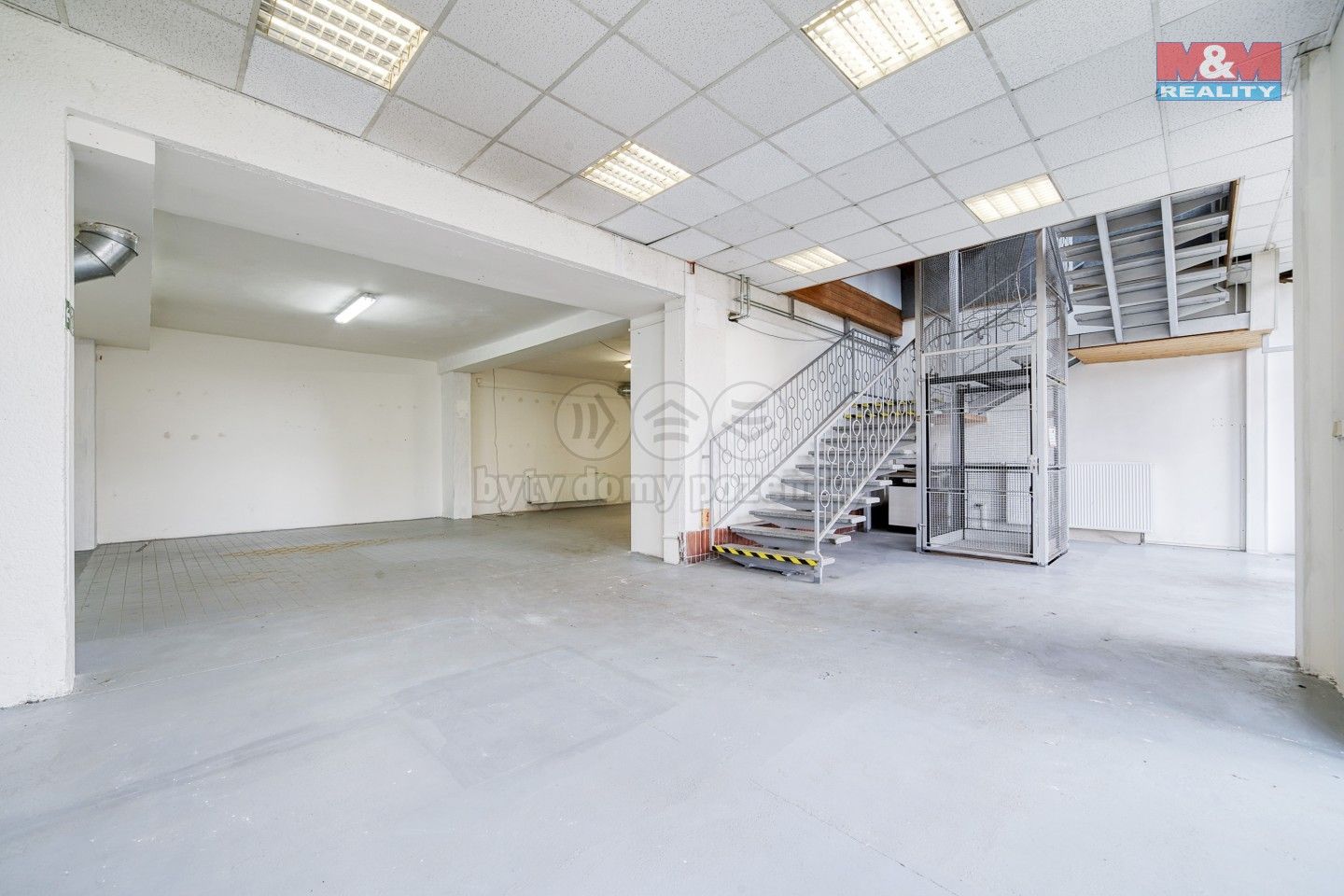 Pronájem výrobní prostory - Revoluční, Plzeň, 635 m²