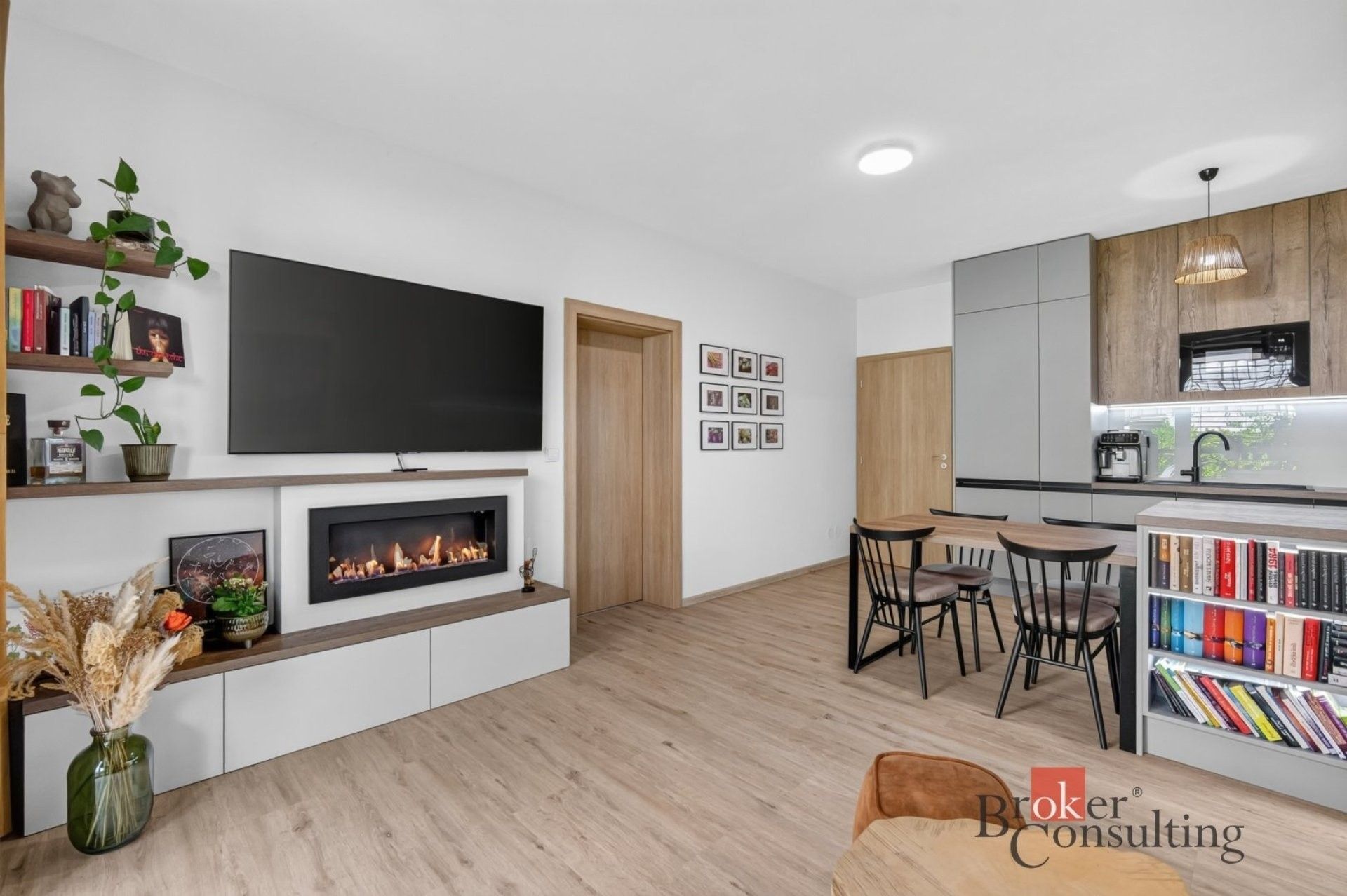 Byt 3+kk · 78 m² · Holubice - 4