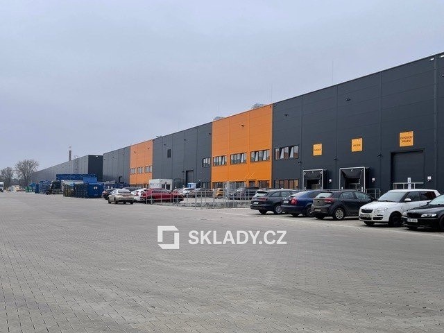 Sklad · 3 900 m² · Zápy - 3