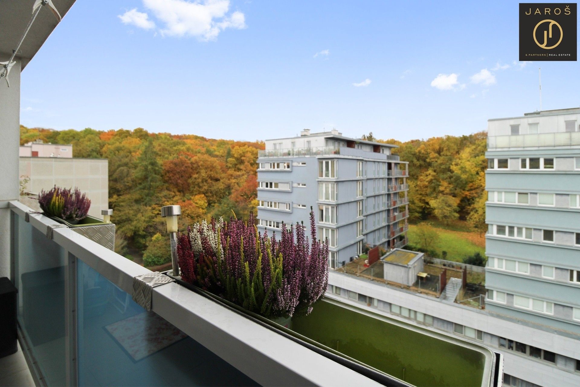 4+kk, Pod lysinami, Praha, 75 m²