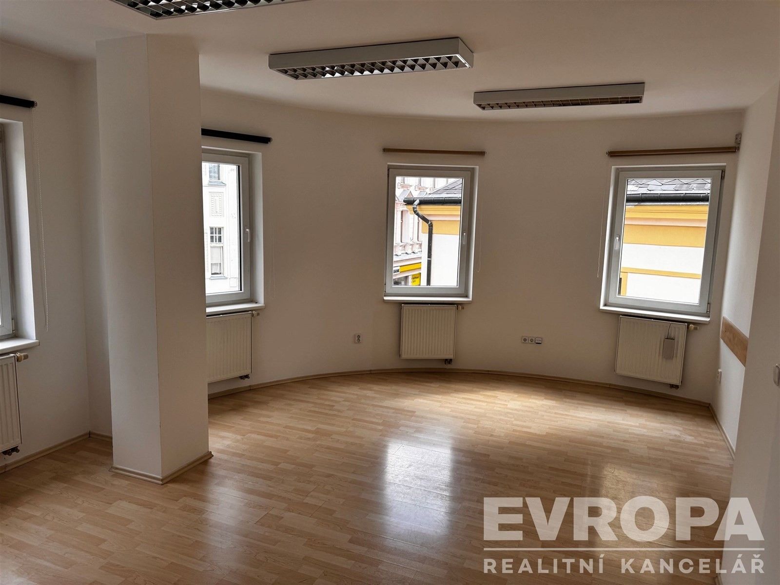 Kanceláře, Komenského 4847, Jablonec nad Nisou, 27 m² - 2