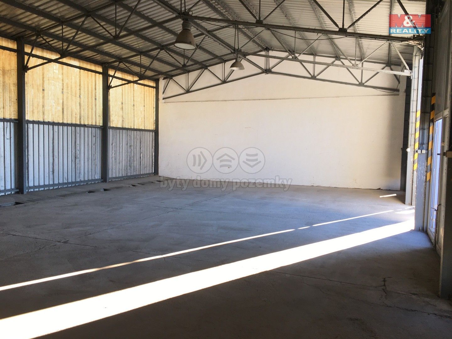 Pronájem sklad - Postoloprtská, Louny, 160 m²
