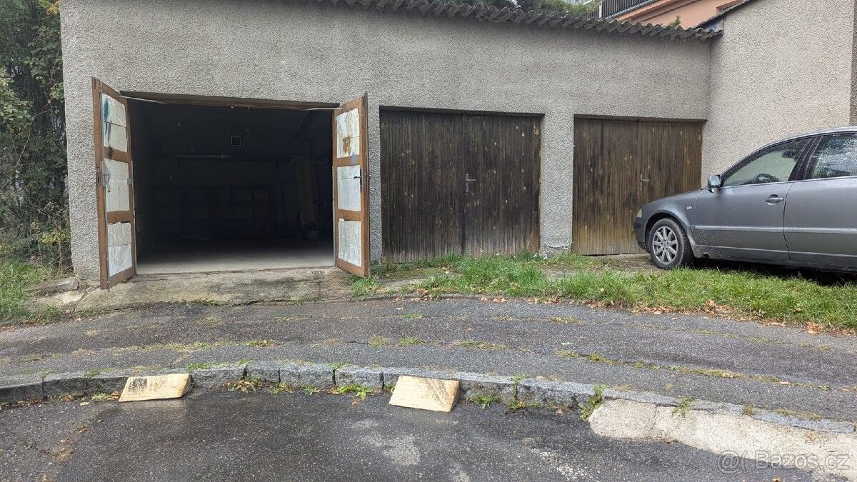 Garáže, Praha, 110 00